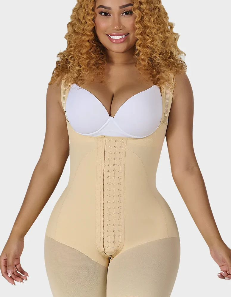 Faja tipo reloj de arena con capacidad ULTRA en cadera F-00489-